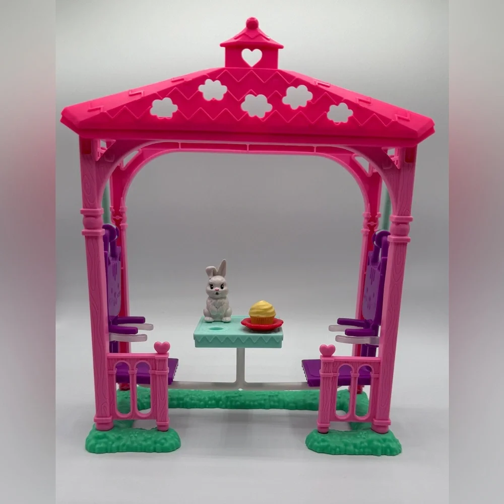 Four Barbie Play-sets with Accessories - Picture 2 of 10